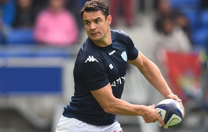 Dan Carter is the highest paid Rugby players in the world