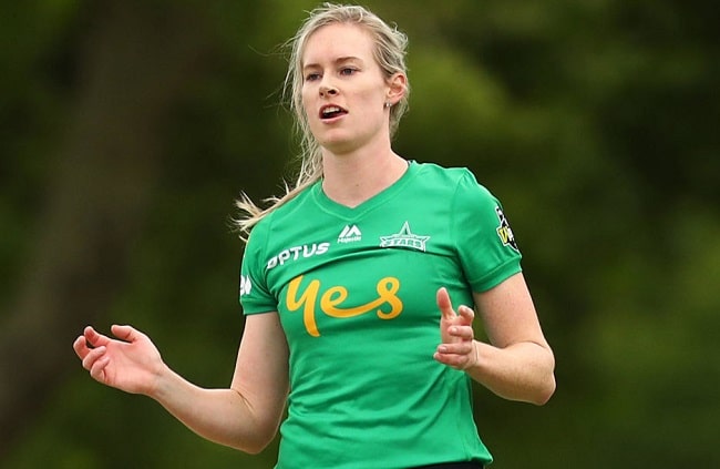Holly Ferling is one of the most beautiful women cricketers in the world